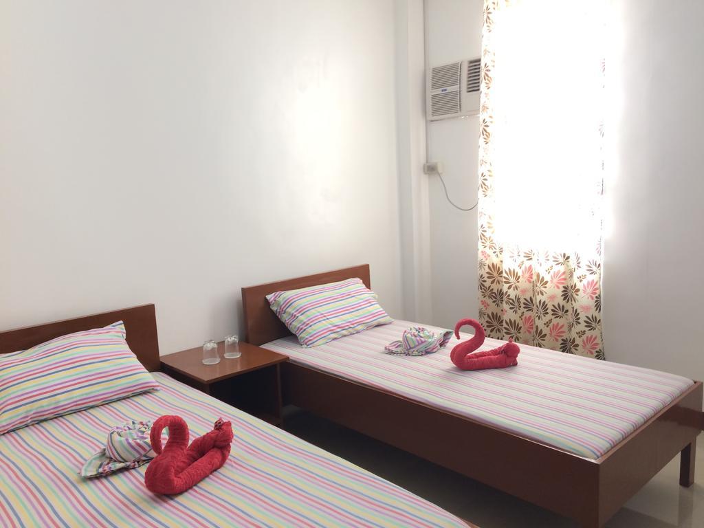 Brielles Travellers Inn Tagbilaran-stad Buitenkant foto