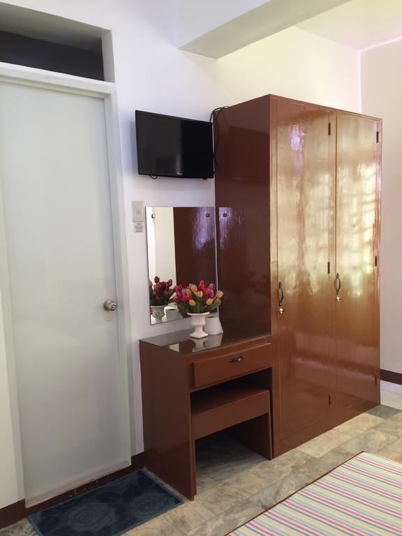 Brielles Travellers Inn Tagbilaran-stad Buitenkant foto