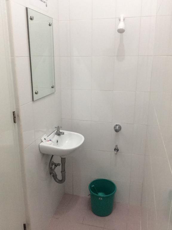 Brielles Travellers Inn Tagbilaran-stad Buitenkant foto