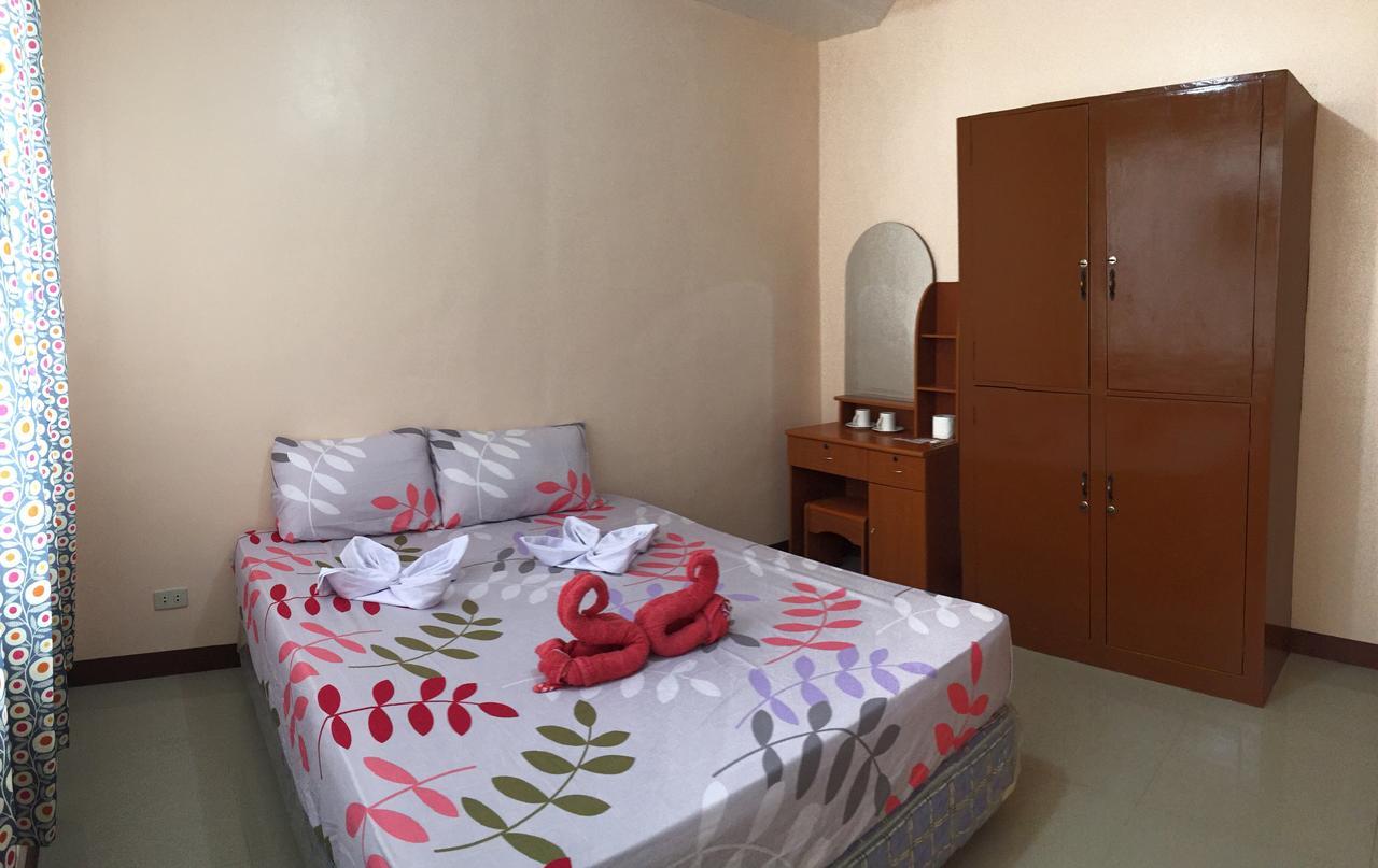 Brielles Travellers Inn Tagbilaran-stad Buitenkant foto