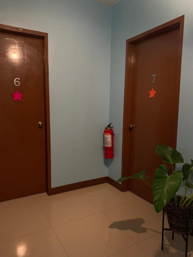 Brielles Travellers Inn Tagbilaran-stad Buitenkant foto